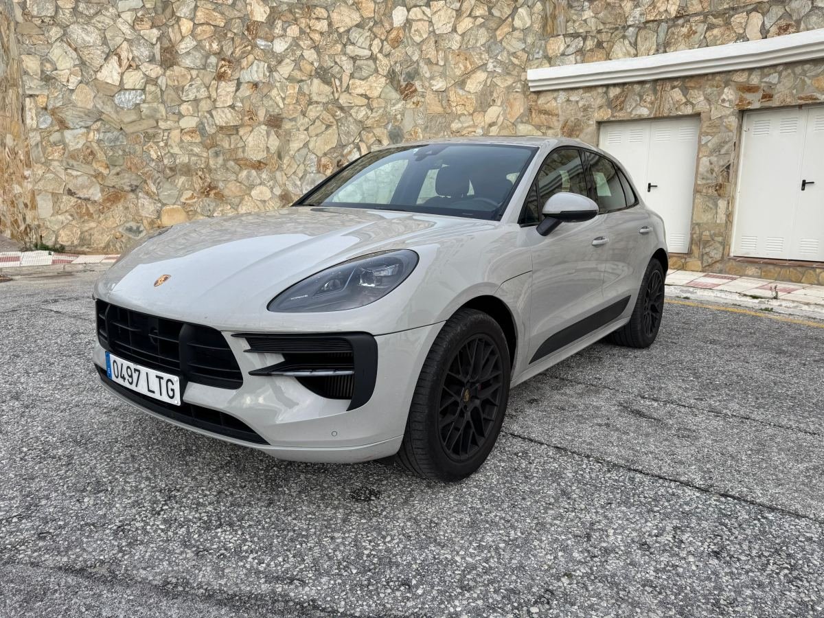 PORSCHE  MACAN GTS 2021