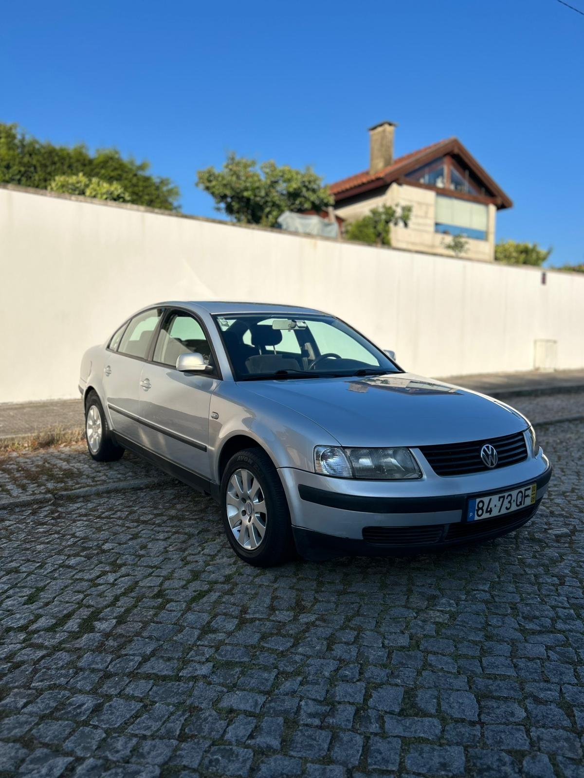 VOLKSWAGEN  PASSAT  2000