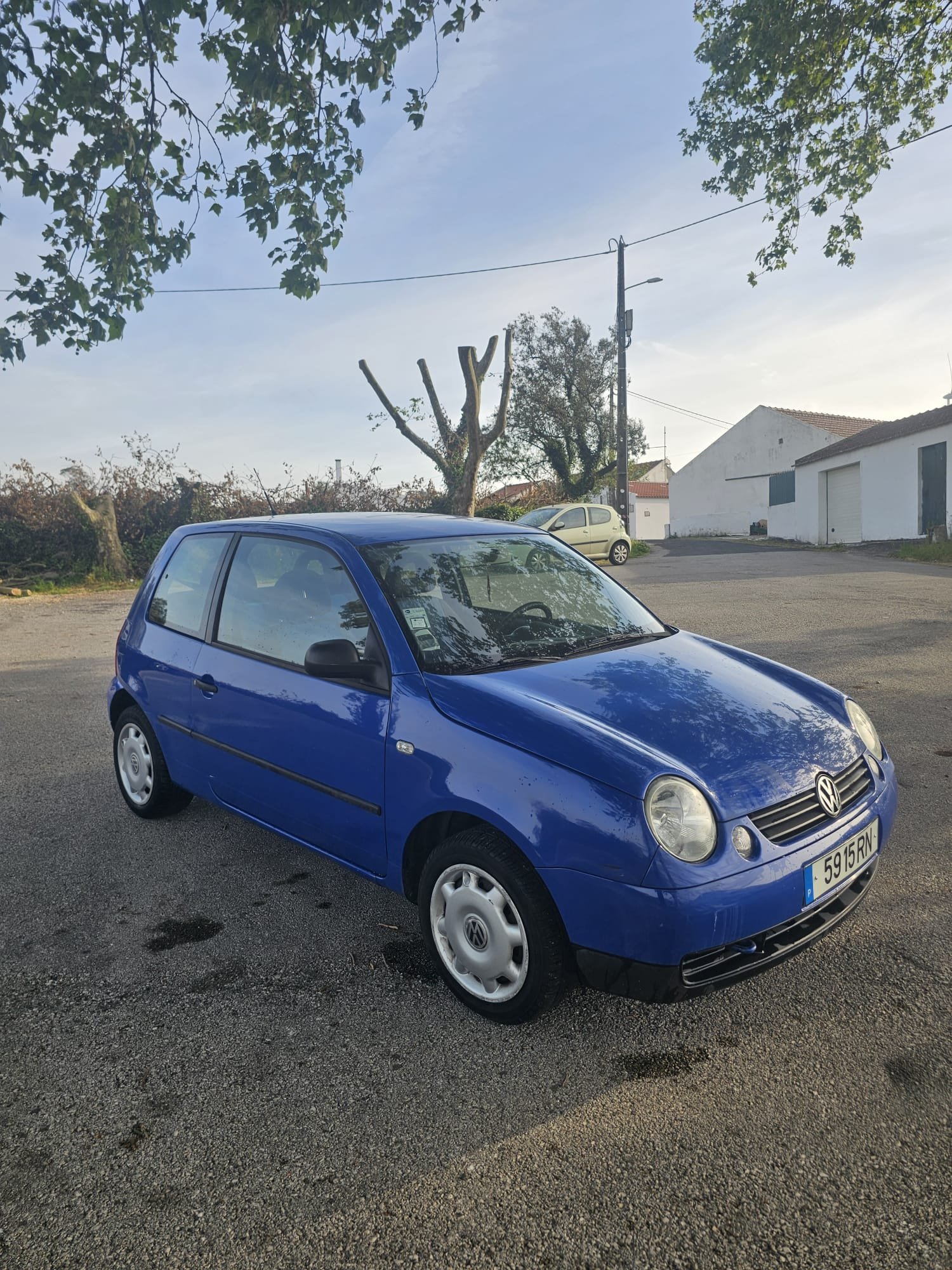 VOLKSWAGEN  LUPO  2001